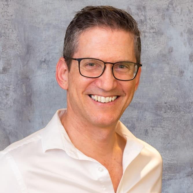 עו"ד אבי שמואלי